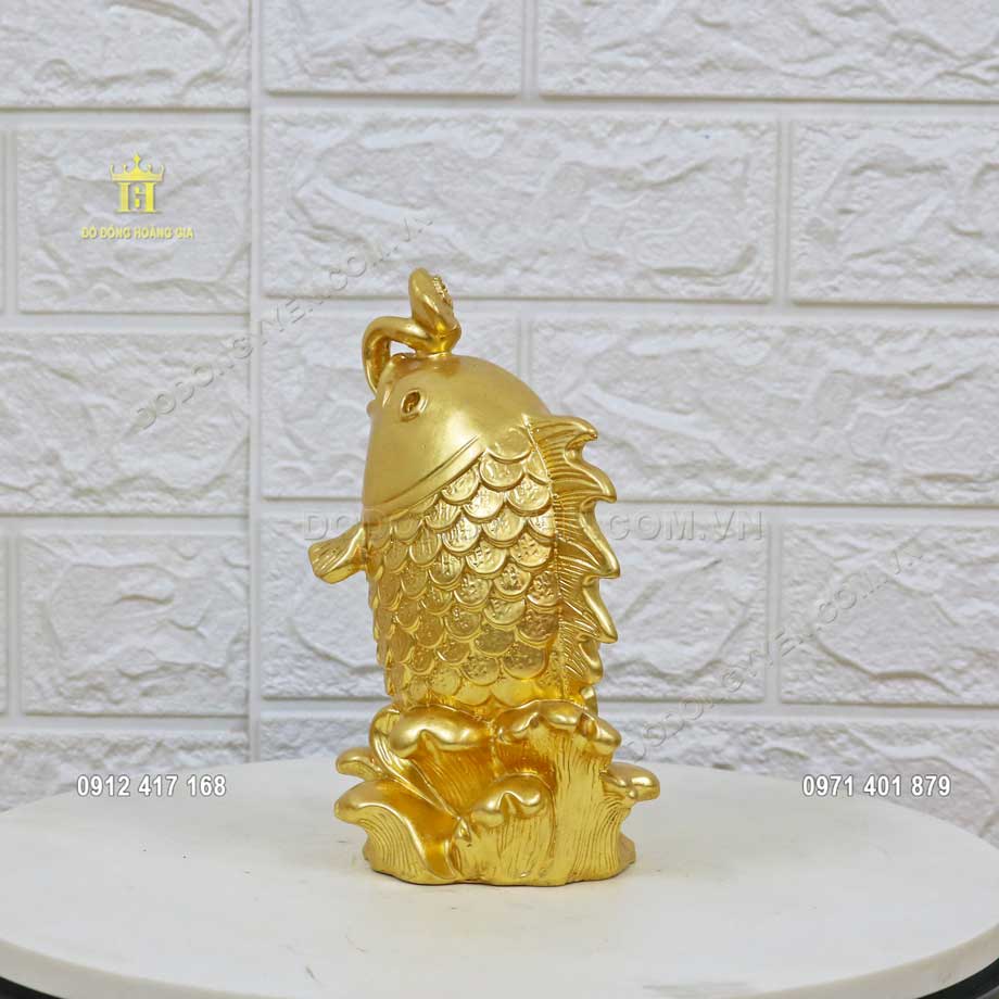 Tượng c&aacute; ch&eacute;p phong thủy c&oacute; độ bền vĩnh cửu
